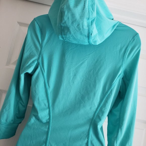 The North Face Hoodie - Picture 5 of 8